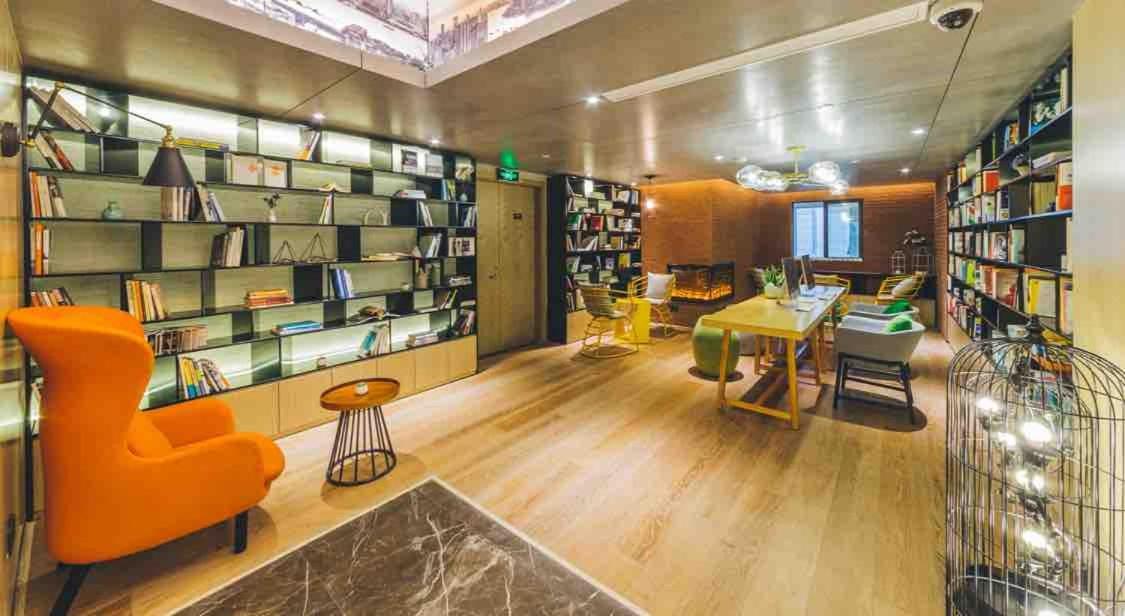 Hotel Atour Lujiazui Babaihan 4*
