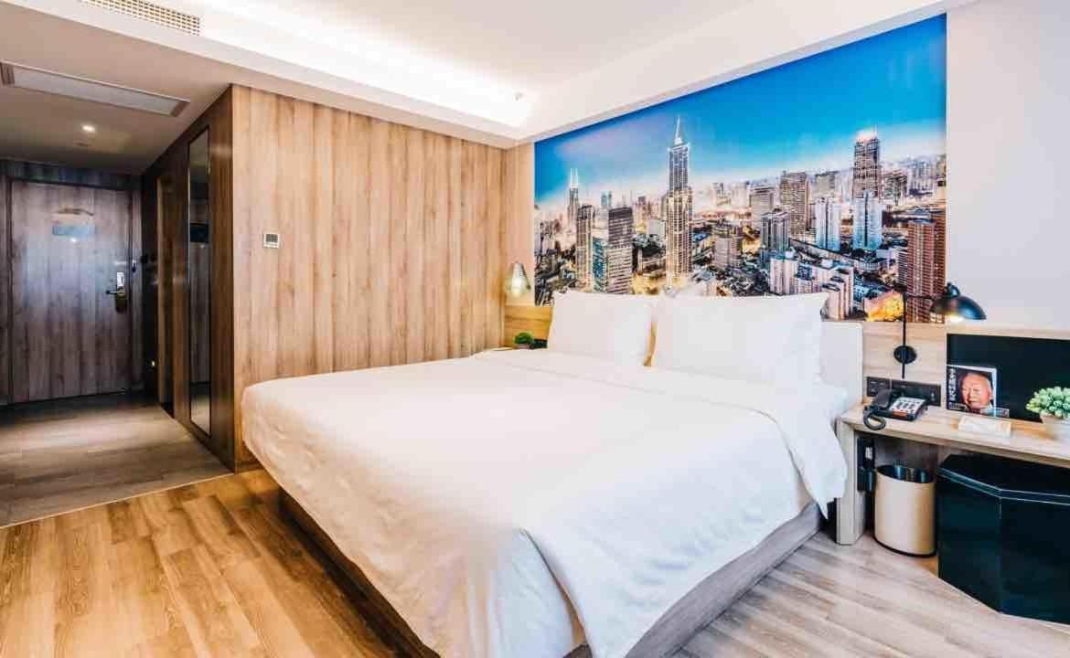 Hotel Atour Lujiazui Babaihan 4*