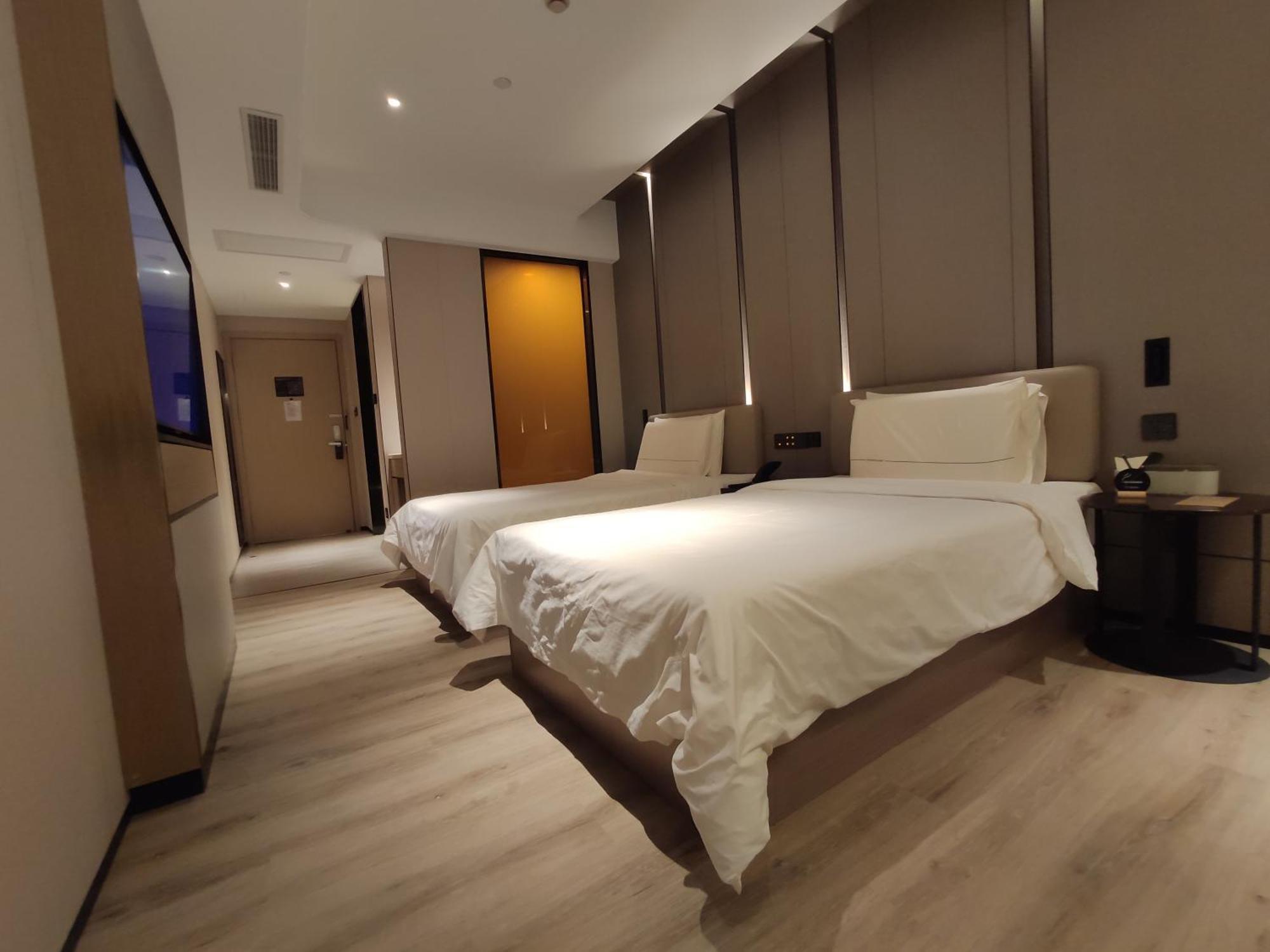 Atour Lujiazui Babaiban Hotel